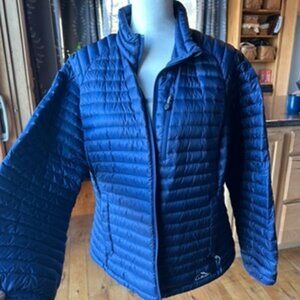 Womens LLBean Ultralight 850 Down Jacket,  L